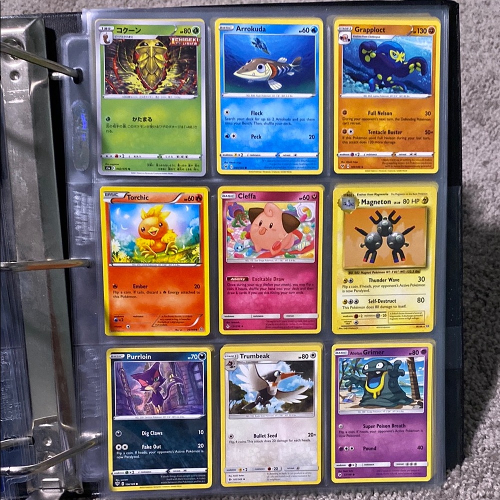 Pokemon Trading Card Collection - Picture 4 of 11